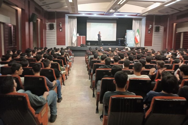 جشن پرنشاط بازگشایی برای یازدهمی‌های علامه طباطبایی واحد آبشناسان